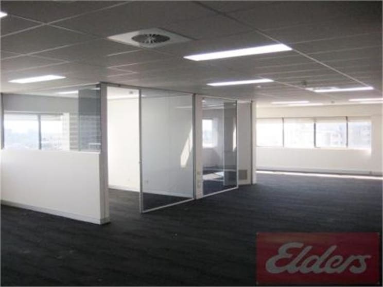 Click to view all images Spring Hill QLD 4000 - Image 2