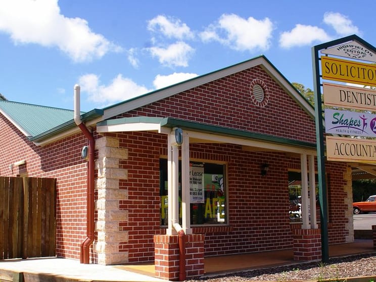 Click to view all images 11-12/2 Plaza Circle Highfields QLD 4352 - Image 1