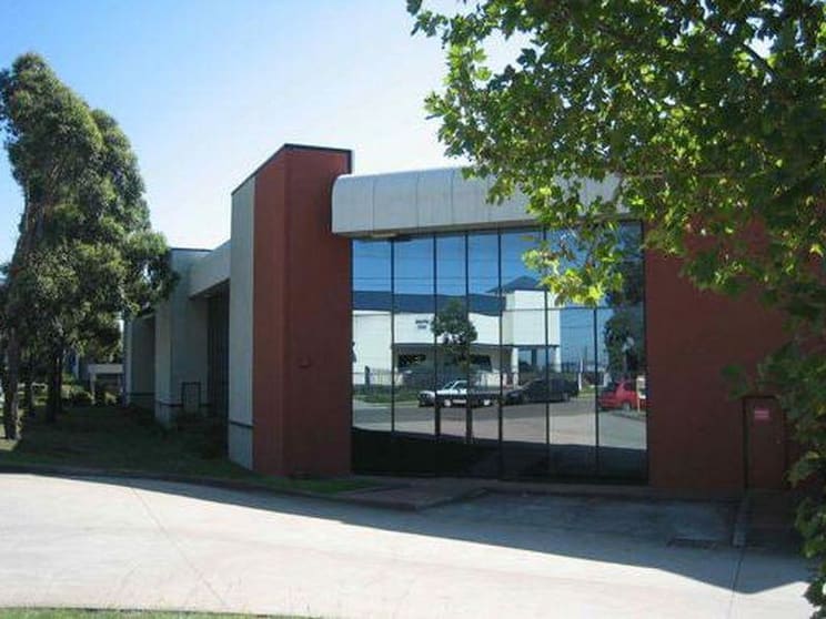 Click to view all images 2/6 Boden Rd Seven Hills NSW 2147 - Image 1
