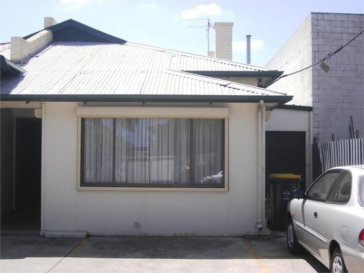 Click to view all images Unit 4/72-74 Bacon Street Hindmarsh SA 5007 - Image 2