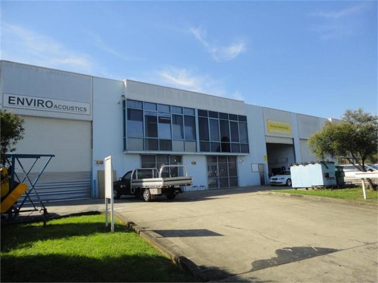 Click to view all images 1/14 Shaw Road Ingleburn NSW 2565 - Image 2