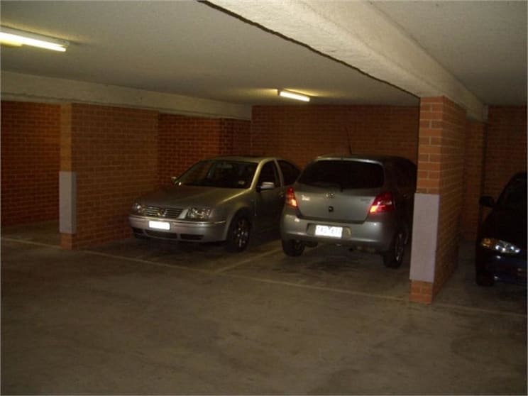 Click to view all images Rms 1,2/2/26 Ellingworth Parade Box Hill VIC 3128 - Image 2