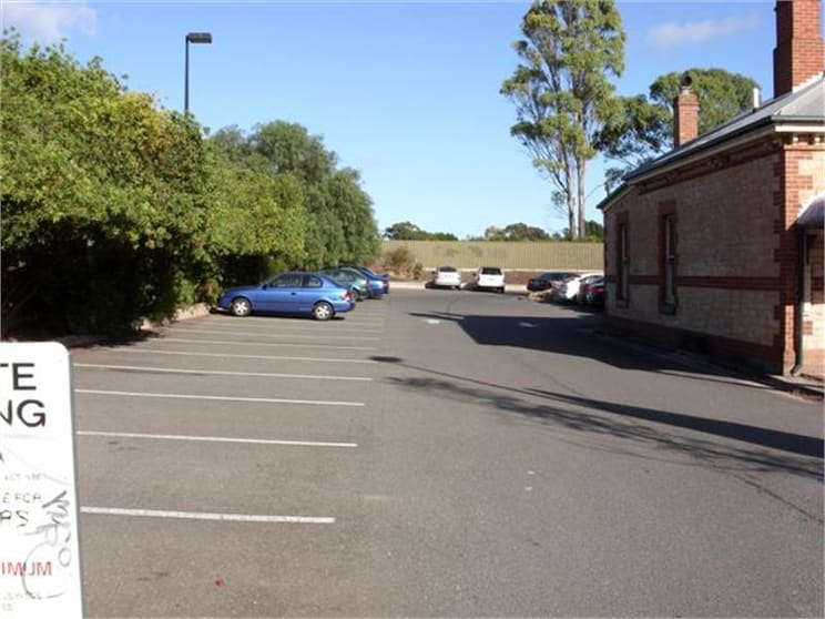 Click to view all images 165 Old South Road Old Reynella SA 5161 - Image 3