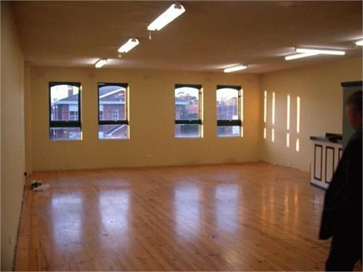 Click to view all images 11,285 Carlisle Street Balaclava VIC 3183 - Image 1