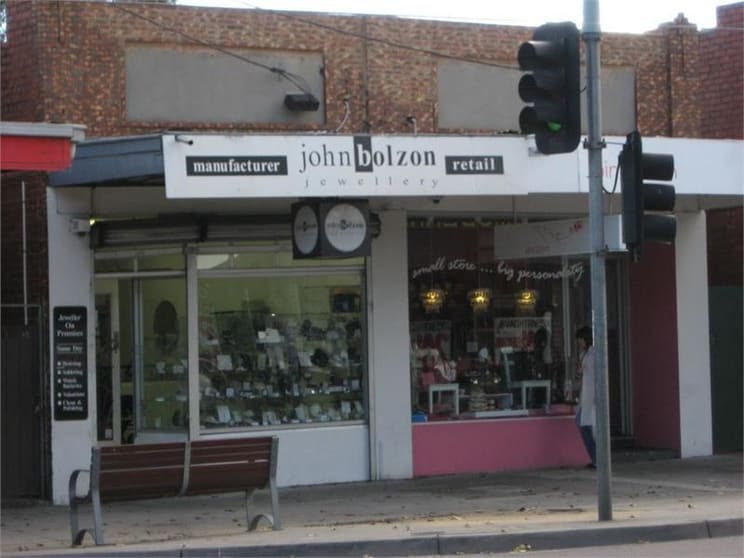 Click to view all images 122A Station Street Fairfield VIC 3078 - Image 1
