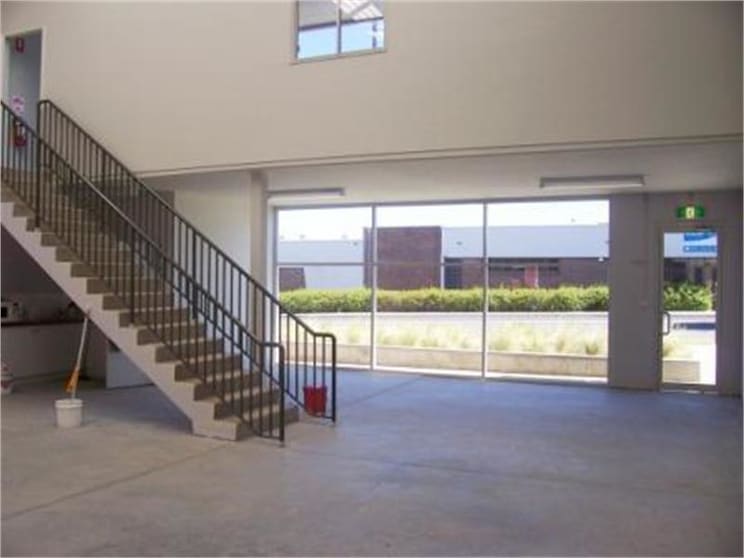 Click to view all images 2/364 Park Rd Regents Park NSW 2143 - Image 3