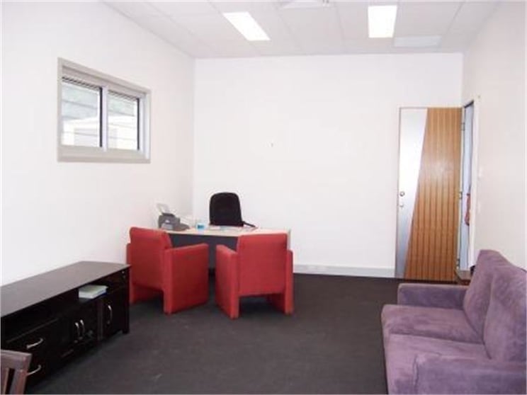 Click to view all images Burleigh Heads QLD 4220 - Image 3
