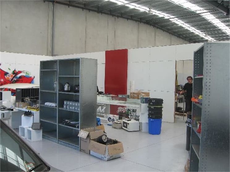 Click to view all images 5/10-12 South Link Dandenong VIC 3175 - Image 2