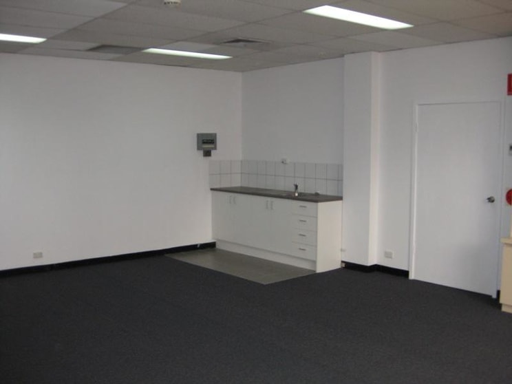 Click to view all images 63 Stead Street South Melbourne VIC 3205 - Image 3