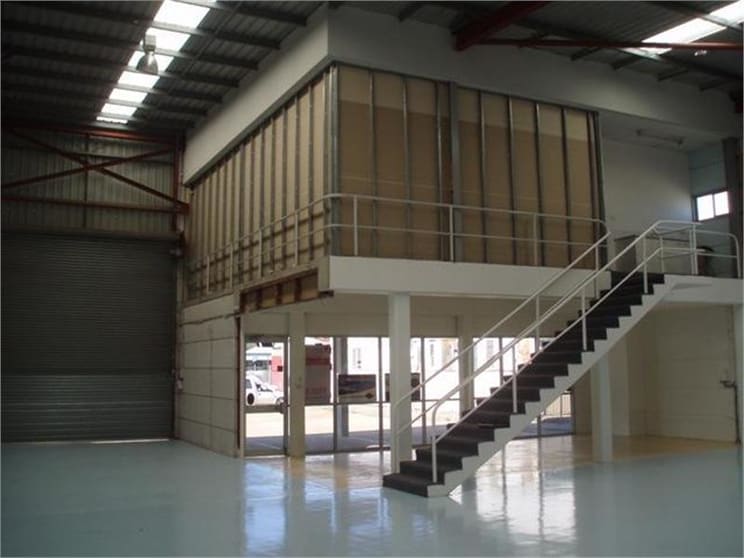 Click to view all images 4/181-187 Taren Point Road Caringbah NSW 2229 - Image 2