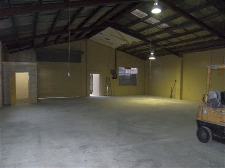 Click to view all images 1 Tharle Street Dandenong VIC 3175 - Image 2