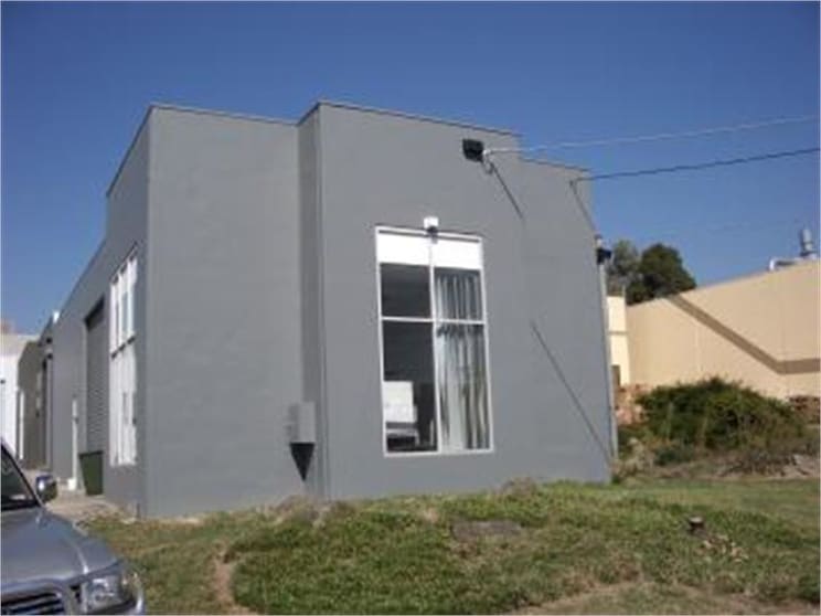 Click to view all images 1/41 Henderson Road Rowville VIC 3178 - Image 1
