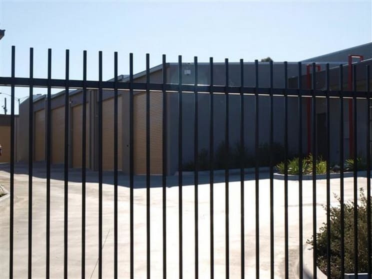 Click to view all images 21/6 Satu Way Mornington VIC 3931 - Image 2