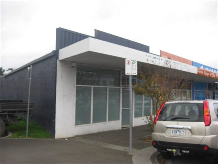 Click to view all images 2 William Street East Lilydale VIC 3140 - Image 3