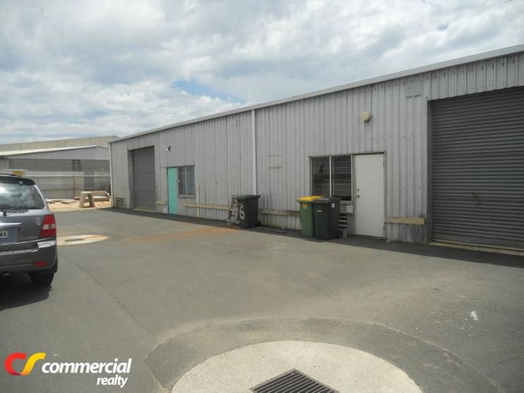 Click to view all images 6/90 King Road East Bunbury WA 6230 - Image 2