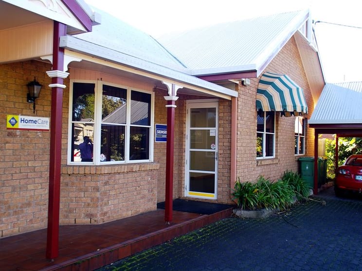 Click to view all images 2/51 Hill Street Toowoomba City QLD 4350 - Image 1