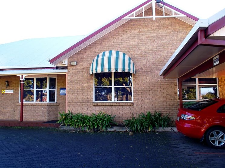 Click to view all images 2/51 Hill Street Toowoomba City QLD 4350 - Image 2