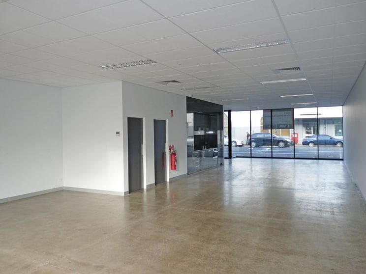 Click to view all images 71 Victoria Crescent Abbotsford VIC 3067 - Image 3