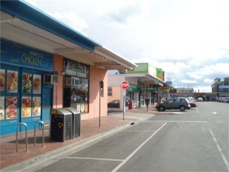 Click to view all images 71 Centreway Mount Waverley VIC 3149 - Image 3