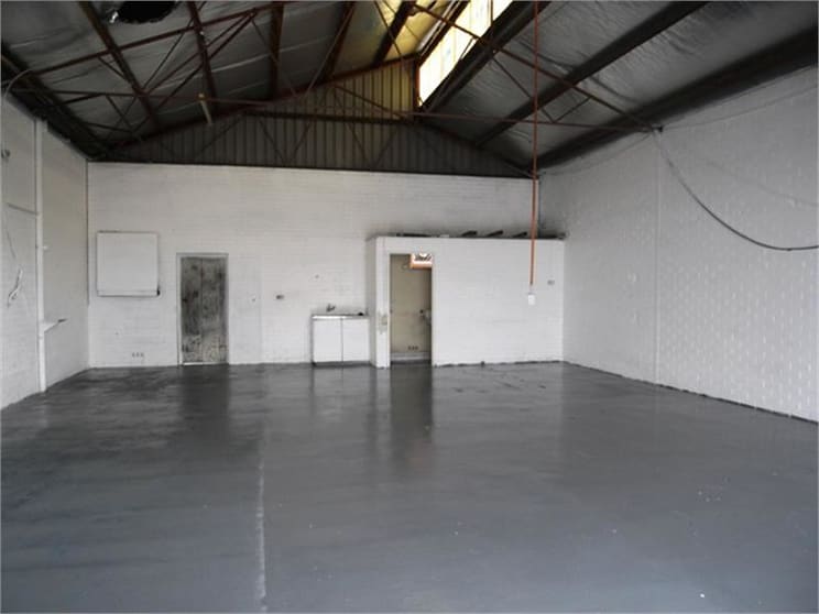 Click to view all images Unit 4/24 Forward Street East Victoria Park WA 6101 - Image 3
