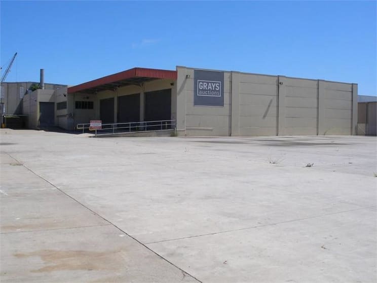 Click to view all images 60 O'connell Street Smithfield NSW 2164 - Image 2