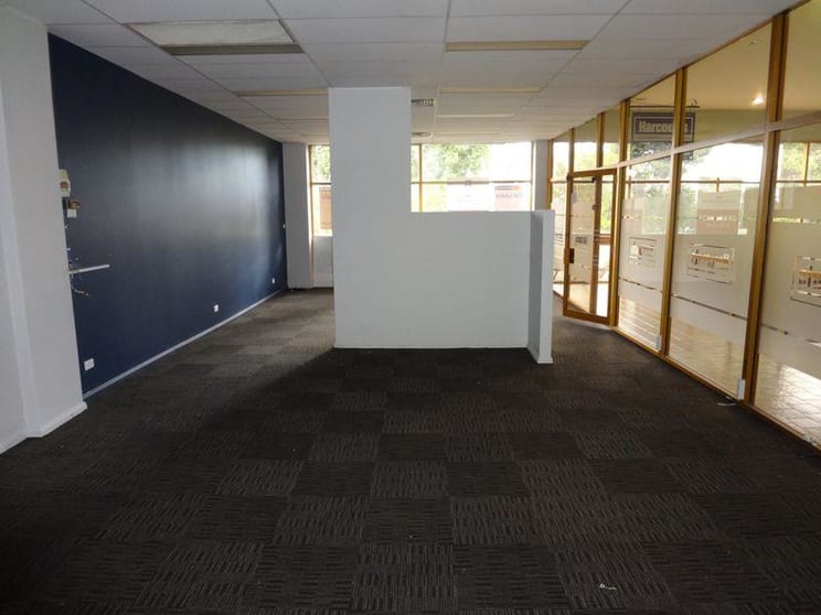 Click to view all images Richmond NSW 2753 - Image 2