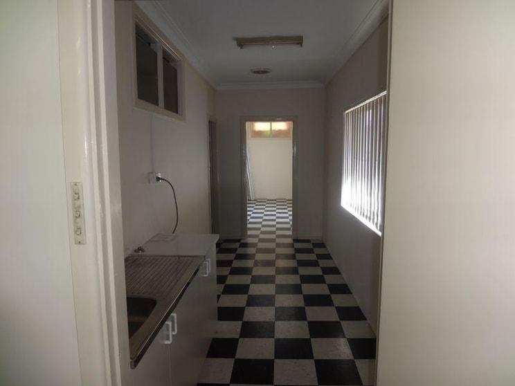 Click to view all images Penrith NSW 2750 - Image 3