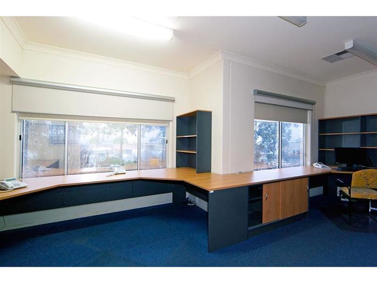 Click to view all images 3 Grove Avenue Marleston SA 5033 - Image 2