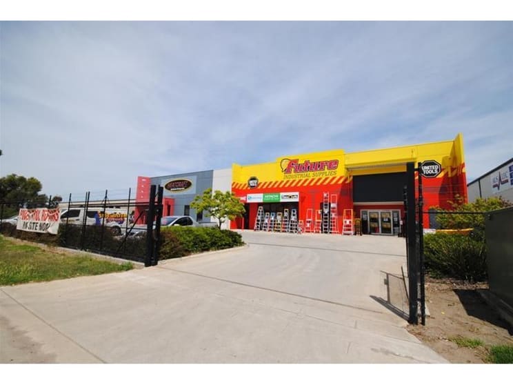 Click to view all images Unit 2, 20 Cormack Road Wingfield SA 5013 - Image 2