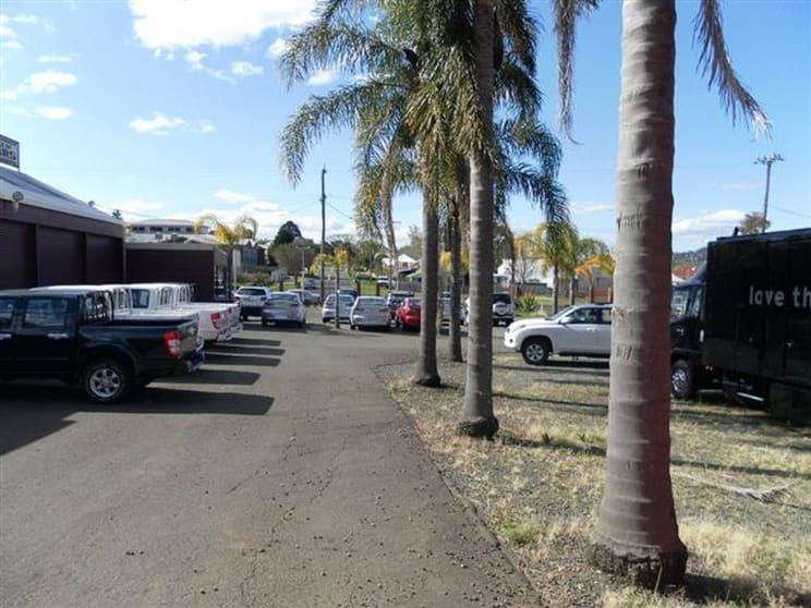 Click to view all images 20 Goggs Street Toowoomba City QLD 4350 - Image 3