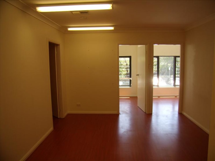 Click to view all images 2/42 Gibbs St Miranda NSW 2228 - Image 2