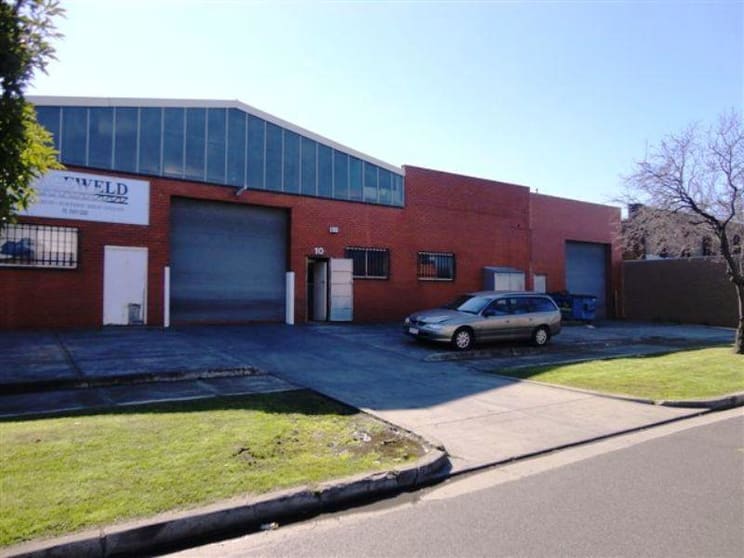 Click to view all images 10 Fink Street Preston VIC 3072 - Image 1