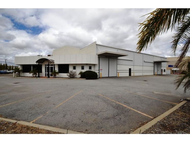 Click to view all images 10 Dyer Road Bassendean WA 6054 - Image 2