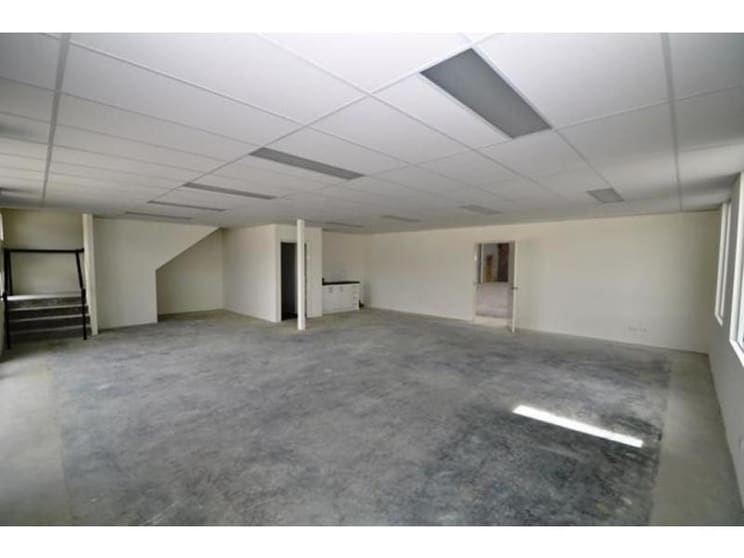 Click to view all images 6 Kalinga Way Landsdale WA 6065 - Image 2