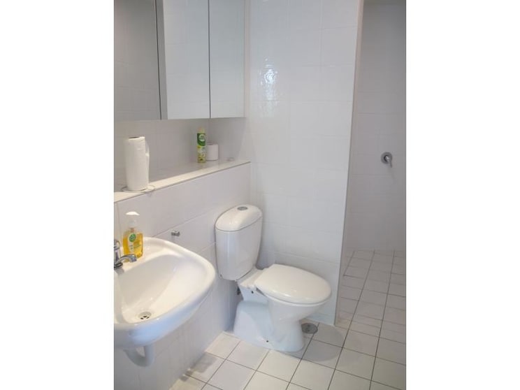Click to view all images 105C Carpenter Street Brighton VIC 3186 - Image 3