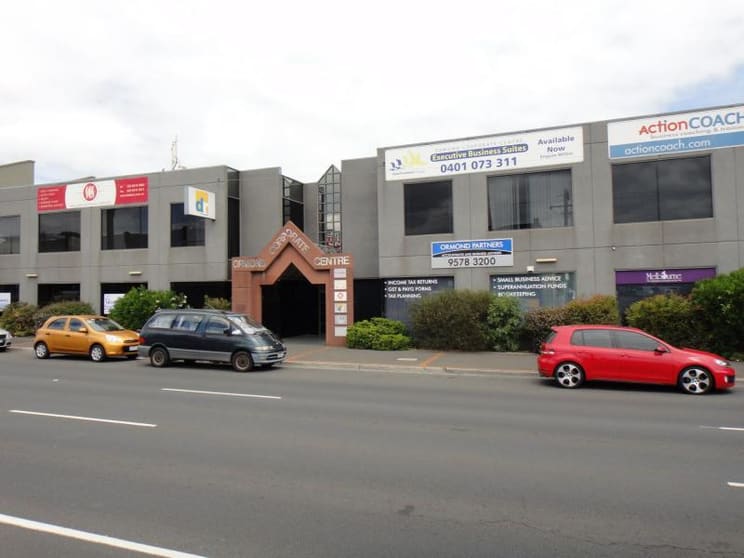 Click to view all images 2 - 4/596 North Road Ormond VIC 3204 - Image 1