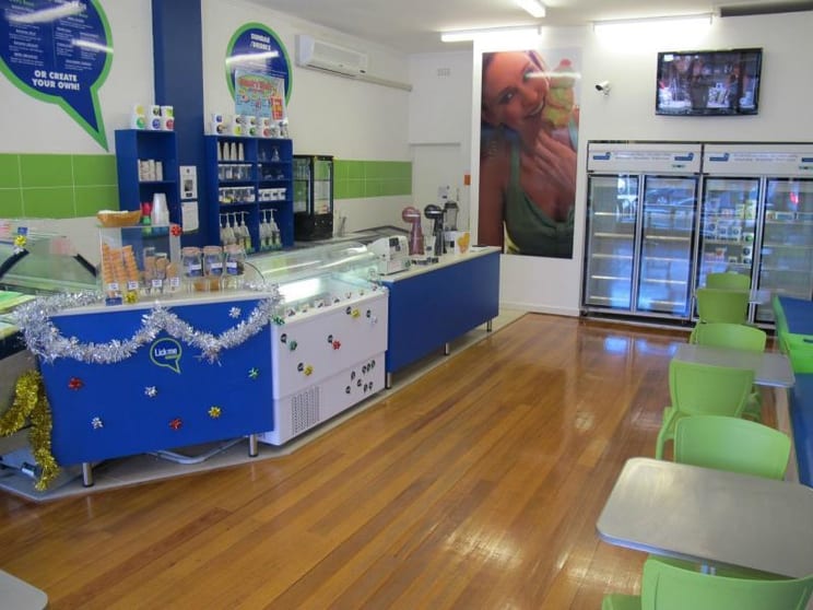 Click to view all images 316 Centre Road Bentleigh VIC 3204 - Image 2