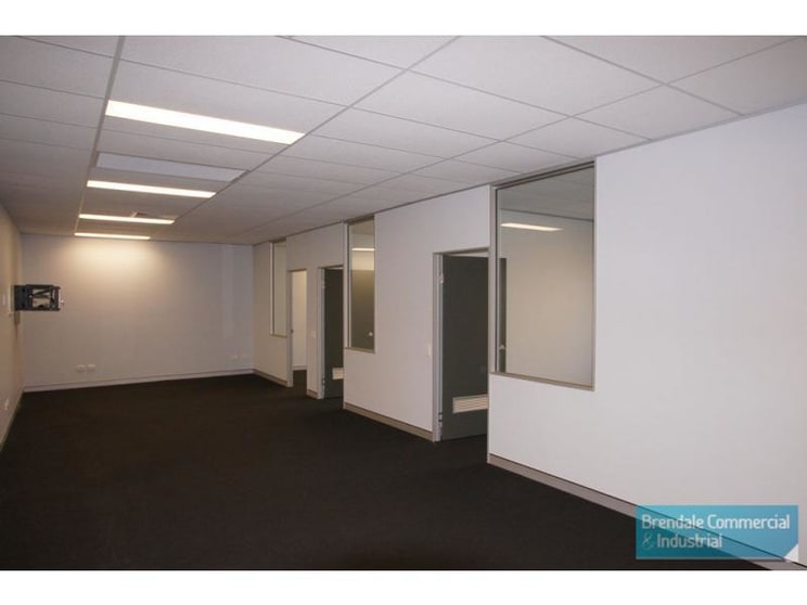 Click to view all images 4/36 Leonard Crescent Brendale QLD 4500 - Image 1