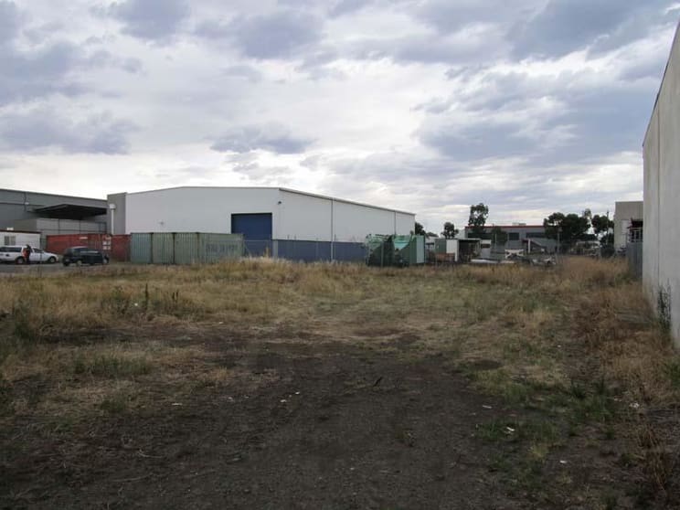 Click to view all images 546 Somerville Road Sunshine VIC 3020 - Image 3