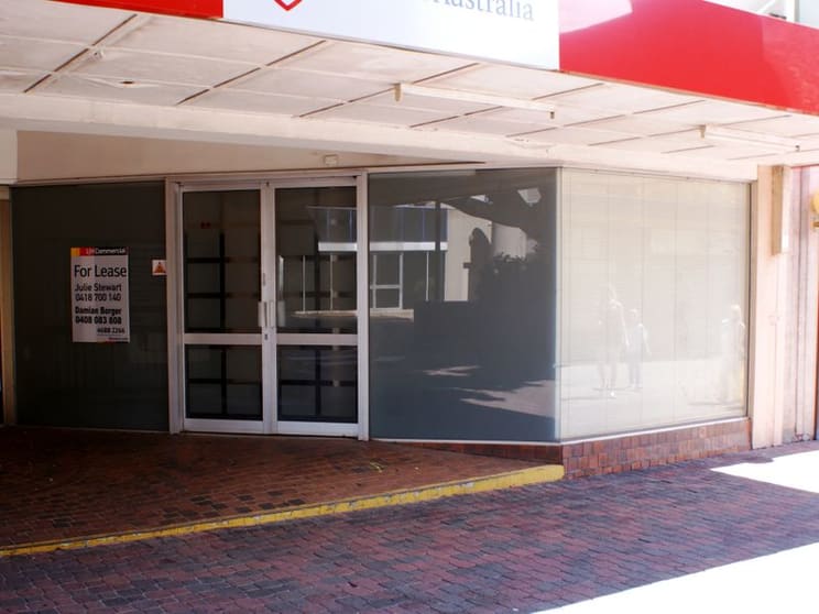 Click to view all images 1a/28 Bell Street Toowoomba City QLD 4350 - Image 3