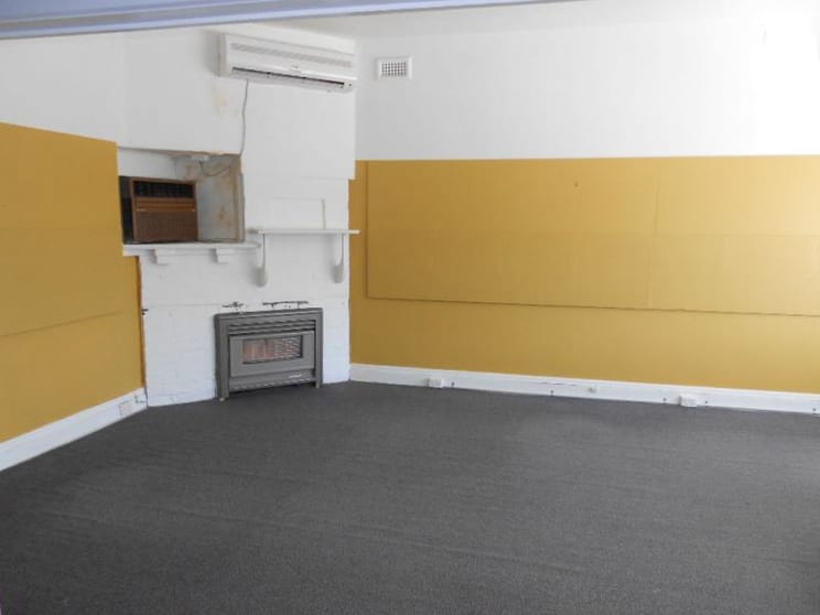 Click to view all images 263 Malvern Road Glen Iris VIC 3146 - Image 3