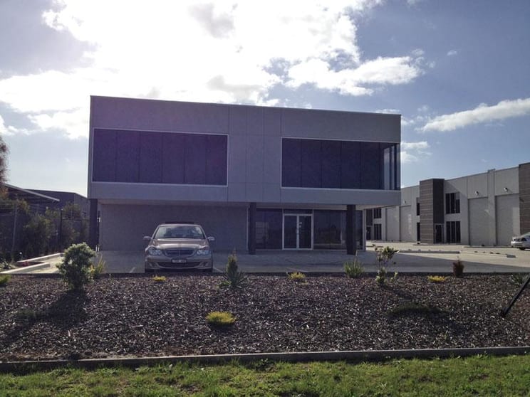 Click to view all images 1/35-37 Canterbury Road Braeside VIC 3195 - Image 2