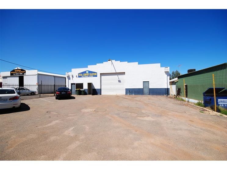 Click to view all images 53 Anderson Walk Smithfield SA 5114 - Image 1