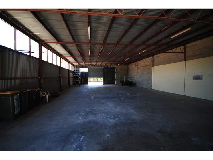 Click to view all images 24 Charles Road Beverley SA 5009 - Image 3