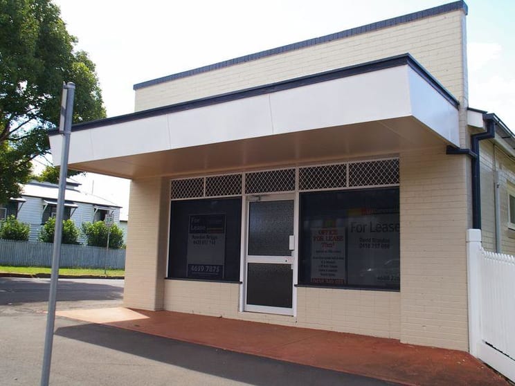 Click to view all images 25 Taylor Street Toowoomba City QLD 4350 - Image 1