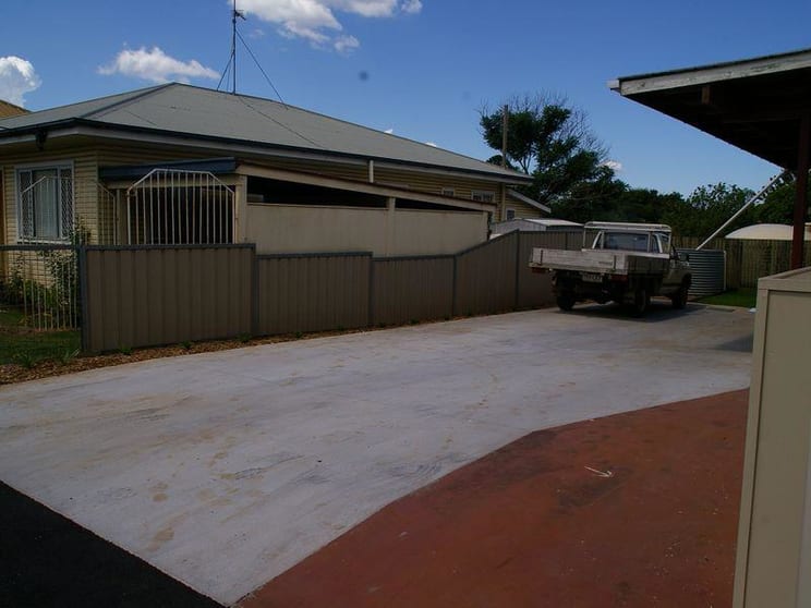 Click to view all images 25 Taylor Street Toowoomba City QLD 4350 - Image 3