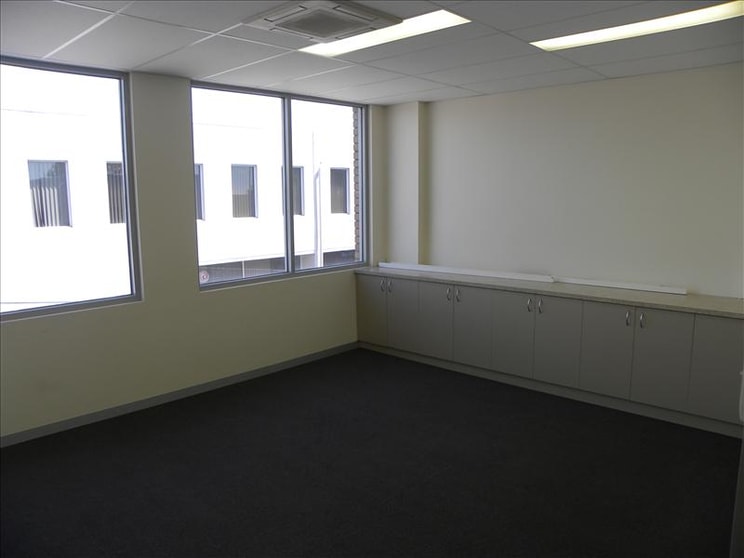 Click to view all images 1D/534 Whitehorse Road Mitcham VIC 3132 - Image 3