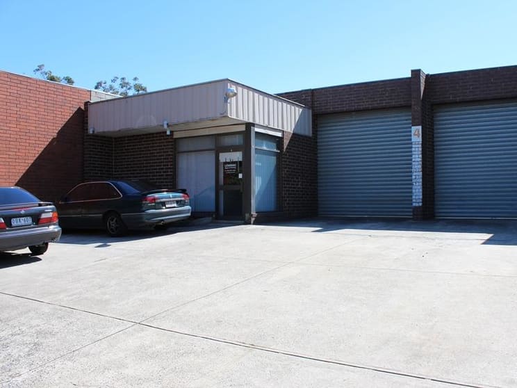 1/4 London Drive Bayswater VIC 3153 - Image 1