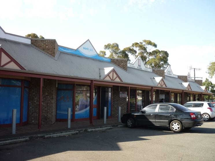 Click to view all images 4/2 Anderson Walk Smithfield SA 5114 - Image 3