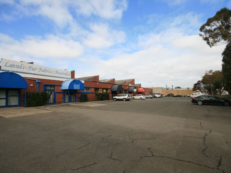 Click to view all images 4/4 Iris Street Melrose Park SA 5039 - Image 3